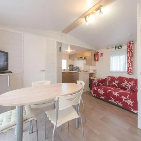 Vakantiehuis Holiday Park Kerlinga-18 By Interhome
